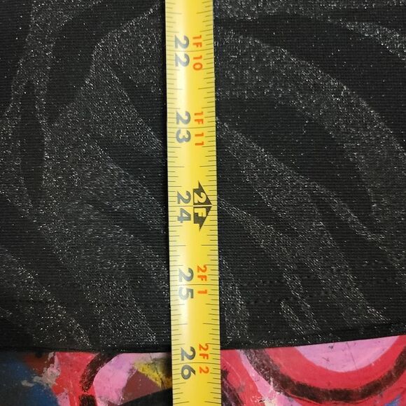 Chic black pencil skirt - leaf texture, size medium - Picture 5 of 7